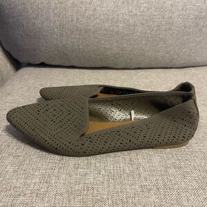 Seychelles Anthropologie Green Perforated Laser Cut Flats Womens Size 7W